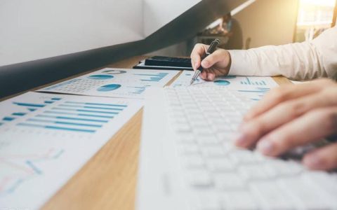 OA辦公管理軟件在企業(yè)中起到什么作用？（oa辦公系統(tǒng)的作用）