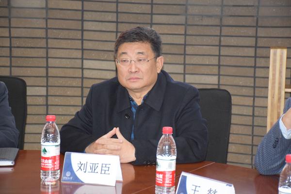 8支戰(zhàn)隊從這場5000人、750支隊伍的競賽中脫穎而出，總決賽倒計時?。╪支隊伍淘汰賽決出1234名）"