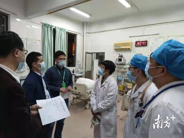 南海醫(yī)管中心業(yè)務管理科：家庭藥師進社區(qū)｜健康南?；盍F隊?