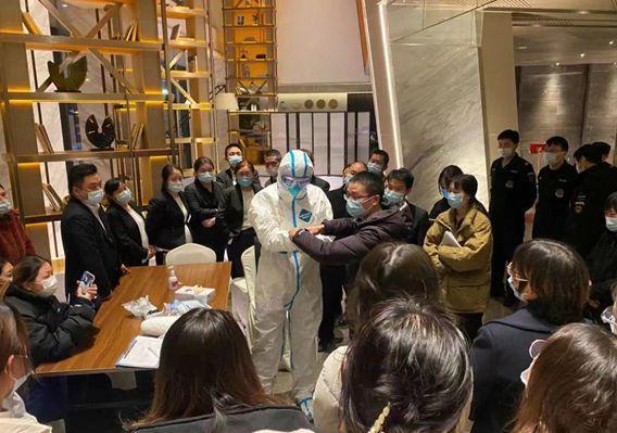 做好支持保障阻斷疫情傳播 綠地集團積極助力上海防疫（開辟綠色通道,助力疫情防控）