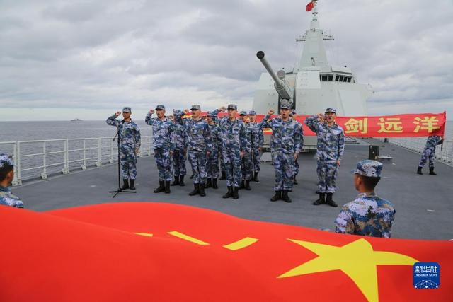 在習(xí)近平強(qiáng)軍思想指引下·我們?cè)趹?zhàn)位報(bào)告｜劈波斬浪向深藍(lán)——來自海軍導(dǎo)彈驅(qū)逐艦?zāi)喜灥膱?bào)告