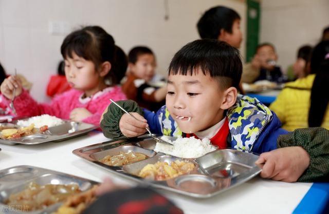 中央廚房建設(shè)難？觀麥調(diào)研30家央廚，給你5大建議（中央廚房的發(fā)展和困局）
