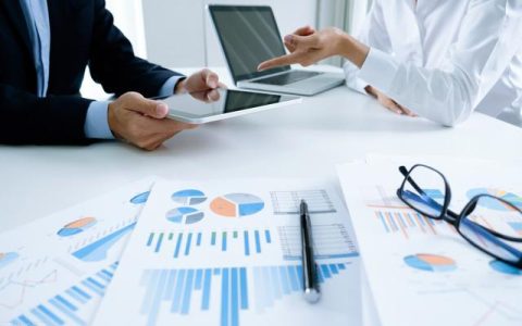什么是最適合工程企業(yè)的項(xiàng)目管理軟件？它應(yīng)該具備哪些核心優(yōu)勢(shì)？